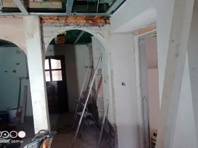 rekonstrukce-omitky-rodinny-dum-pardubice-vstupni-hala-12