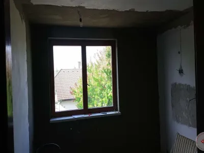 Montáž perlinky na strop a stěny – Hradec Králové