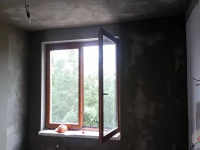Montáž perlinky na strop a stěny – Hradec Králové