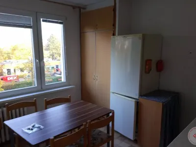Původní stav bytového jádra před rekonstrukcí v Hradci Králové