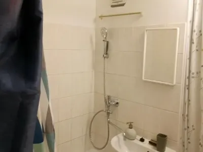 Původní stav bytového jádra před rekonstrukcí v Hradci Králové