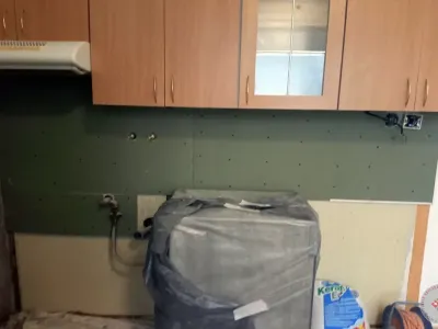 Montáž sádrokartonu v kuchyni na umakart v Hradci Králové