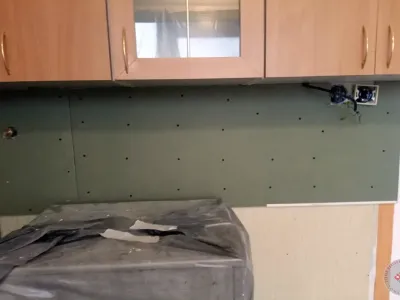 Montáž sádrokartonu v kuchyni na umakart v Hradci Králové