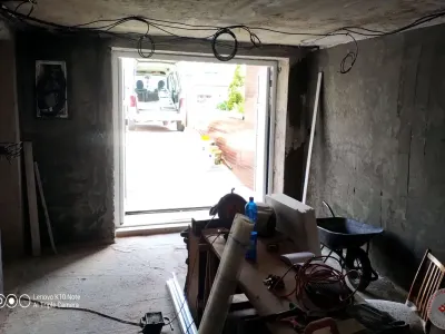 Dokončení rohových detailů a stěn