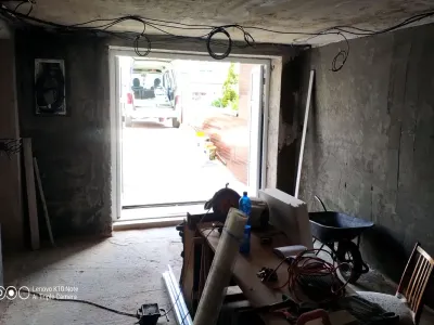Dokončení rohových detailů a stěn