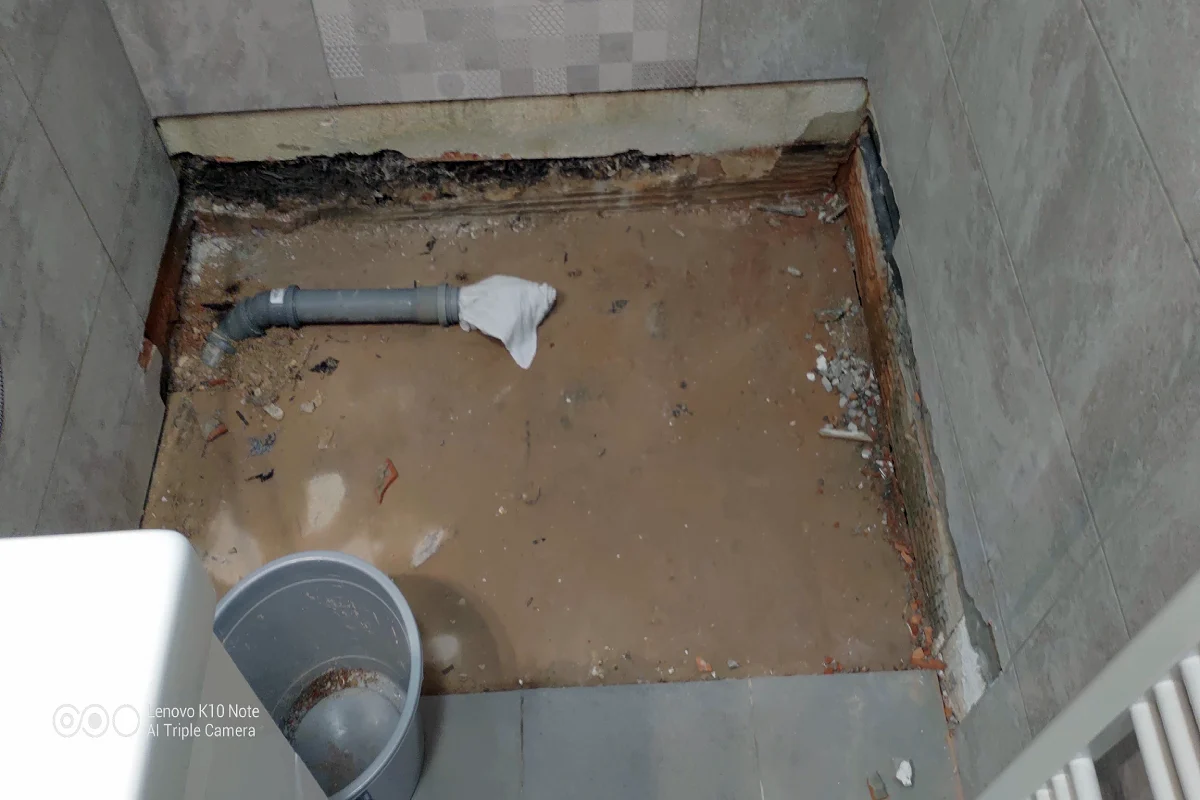 Výměna sprchové vaničky za novou v Hradci Králové